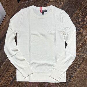 Banana Republic Cream Crewneck Sweater